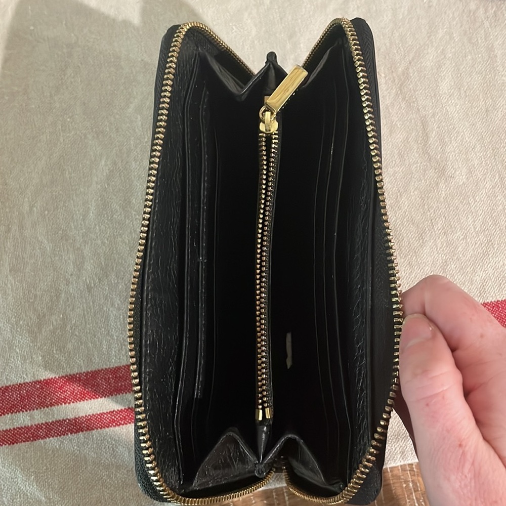 Tory Burch Wallet - Picture 3 of 4